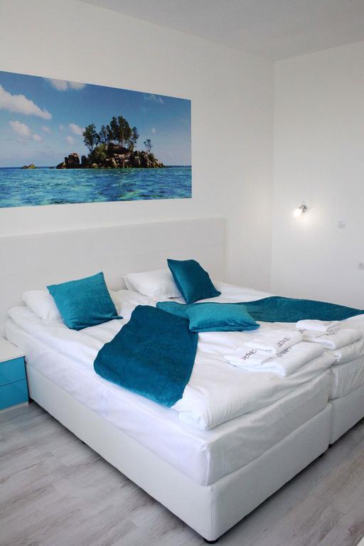 Incanto Family Hotel Sevlievo Room photo