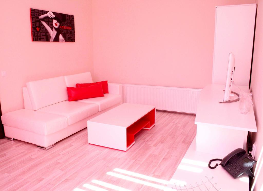 Incanto Family Hotel Sevlievo Room photo