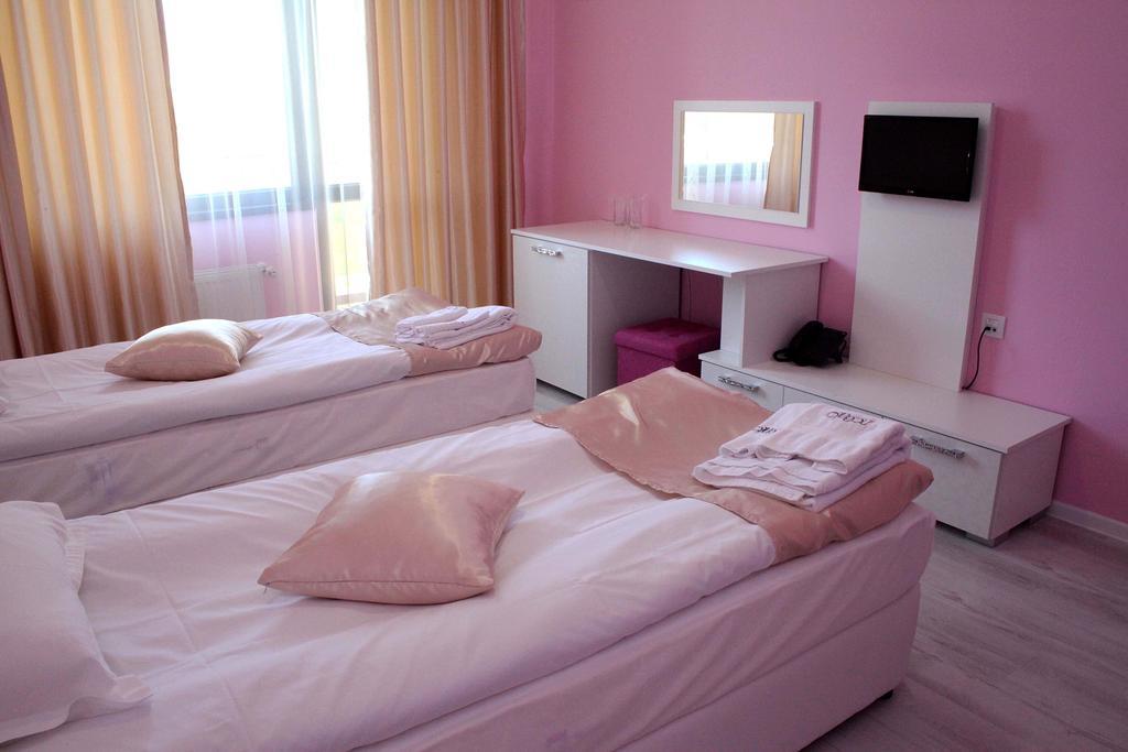 Incanto Family Hotel Sevlievo Exterior photo